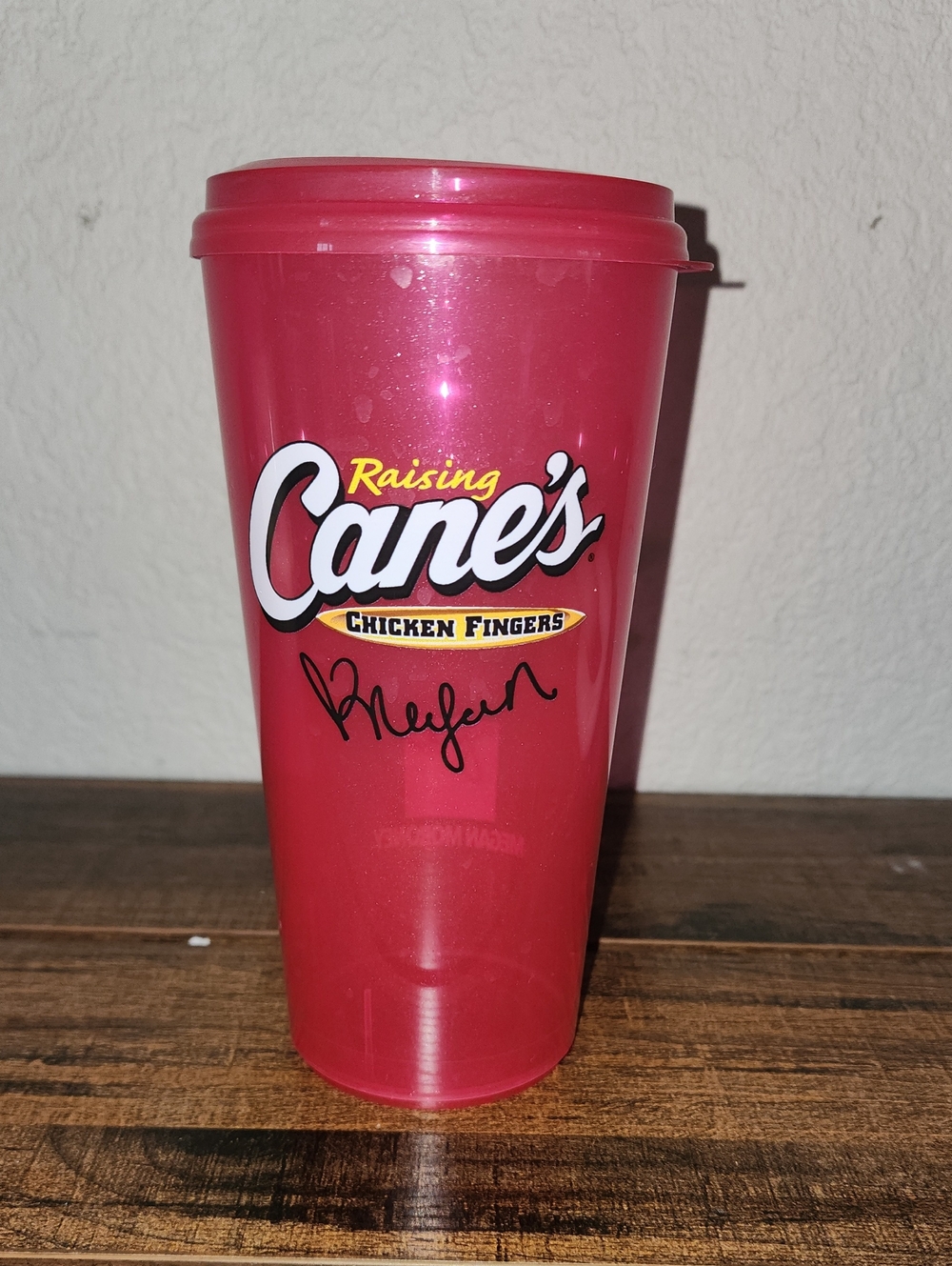 Raising Canes Pink 32oz Plastic Tumbler Megan Moroney W/lid